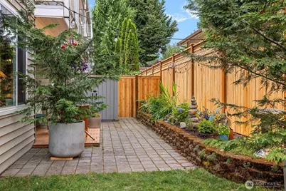 2009 196th Street SE #E104, Bothell, WA 98012 - Photo 3