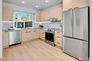 4411 S Holly St, Seattle, WA 98118 - Photo 9