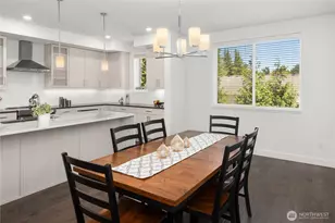 23119 NE 8th St, Sammamish, WA 98074 - Photo 19