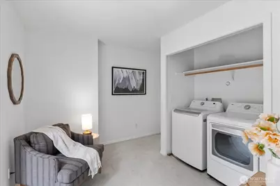 13716 Midvale Avenue N #C, Seattle, WA 98133 - Photo 5