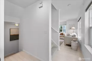 13716 Midvale Ave N, Seattle, WA 98133 - Photo 7