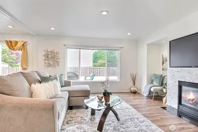 24240 SE 10th Place, Sammamish, WA 98075 - Photo 13