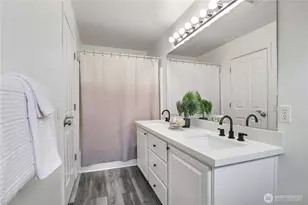 24240 SE 10th Pl, Sammamish, WA 98075 - Photo 19