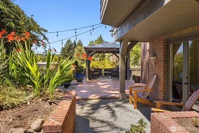 3333 43rd Avenue NE, Seattle, WA 98105 - Photo 5