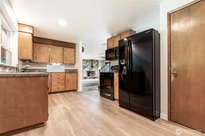 7102 48th Avenue E, Tacoma, WA 98443 - Photo 9
