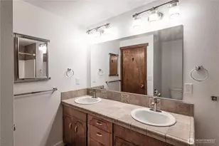7102 48th Ave E, Tacoma, WA 98443 - Photo 13