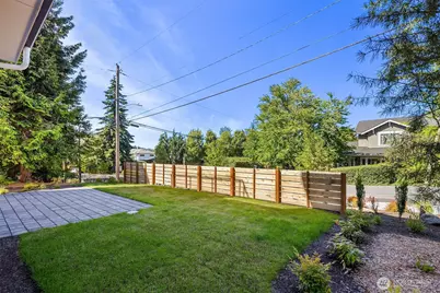 547 16th Avenue W, Kirkland, WA 98033 - Photo 3