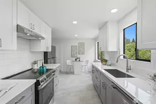 1220 NW 201st St, Shoreline, WA 98177 - Photo 9