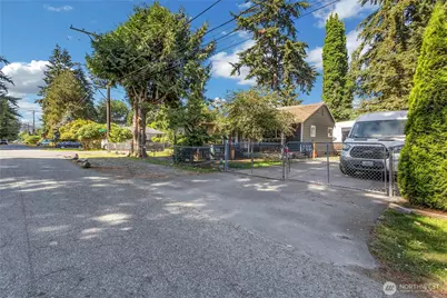 3009 D Street SE, Auburn, WA 98002 - Photo 1