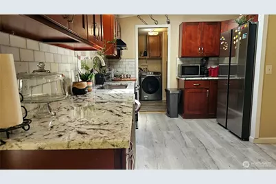 2431 S 371st Street #20, Federal Way, WA 98003 - Photo 9