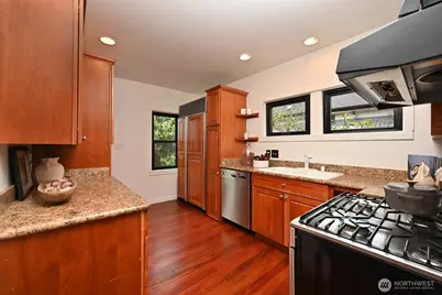 1543 31st Avenue S, Seattle, WA 98144 - Photo 13