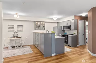 5501 Lakemont Blvd SE, Bellevue, WA 98006 - Photo 5