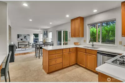7619 NE 125th Street, Kirkland, WA 98034 - Photo 7