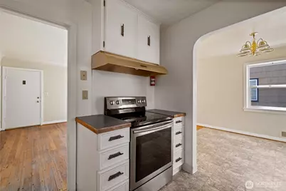 1010 N Union Avenue, Tacoma, WA 98406 - Photo 3