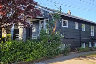5330 9th Ave NE, Seattle, WA 98105 - Photo 3