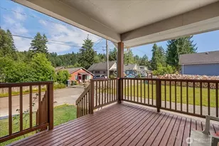 406 Long St, Wilkeson, WA 98396 - Photo 5