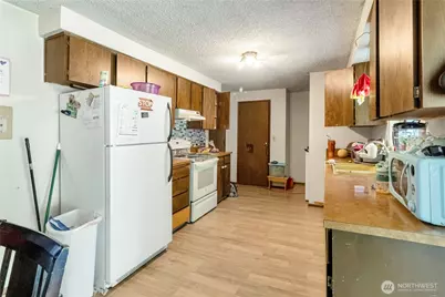 11087 N Skagit Street #A & B, Burlington, WA 98233 - Photo 11