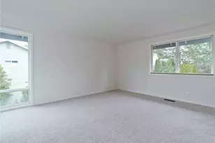 210 141st Ave NE, Bellevue, WA 98007 - Photo 17