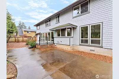 210 141st Avenue NE, Bellevue, WA 98007 - Photo 25