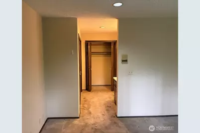 24404 SE Mirrormont Boulevard, Issaquah, WA 98027 - Photo 23