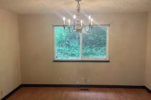 24404 SE Mirrormont Blvd, Issaquah, WA 98027 - Photo 9