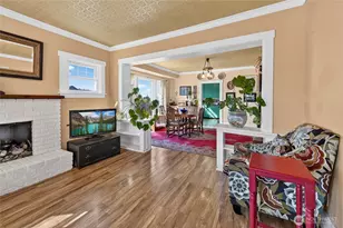 237 W 3rd St, Port Angeles, WA 98362 - Photo 9