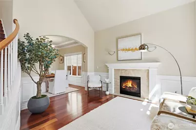 16105 Northup Way, Bellevue, WA 98008 - Photo 3