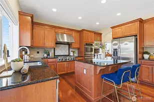 16105 Northup Way, Bellevue, WA 98008 - Photo 9