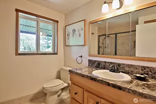 8216 Whidbey Dr, Clinton, WA 98236 - Photo 31