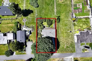 8216 Whidbey Dr, Clinton, WA 98236 - Photo 35