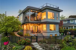 3303 37th Ave W, Seattle, WA 98199 - Photo 1