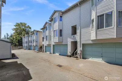 10 E Casino Road #4, Everett, WA 98208 - Photo 31