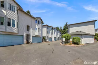 10 E Casino Road #4, Everett, WA 98208 - Photo 1