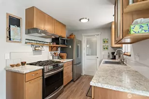 1603 25th St, Anacortes, WA 98221 - Photo 9