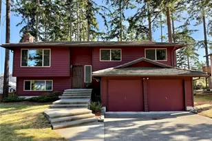 745 SW 13th Ave, Oak Harbor, WA 98277 - Photo 1