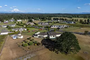 2315 262nd St Ct E, Spanaway, WA 98387 - Photo 3