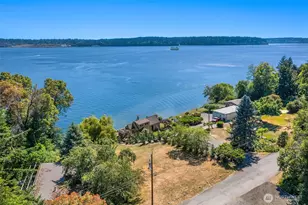 12422 SW Bachelor Rd, Vashon, WA 98070 - Photo 3