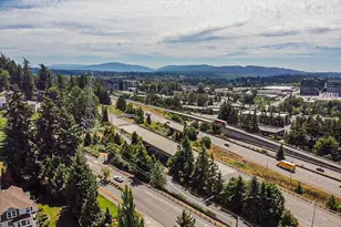12208 NE 24th St, Bellevue, WA 98005 - Photo 31
