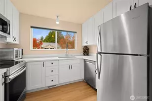12024 101st Ave NE, Kirkland, WA 98034 - Photo 3