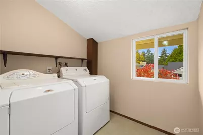 12024 101st Avenue NE #E2, Kirkland, WA 98034 - Photo 15