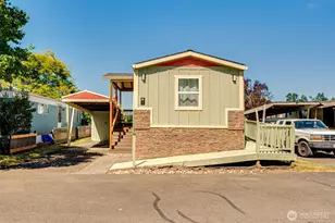 39100 NW Pacific Hwy NW, Woodland, WA 98674 - Photo 9