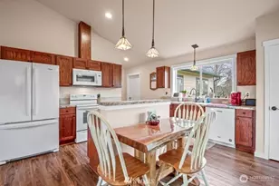 189 Trout Lakes, Castle Rock, WA 98611 - Photo 11