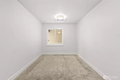 8823 S Yakima Avenue, Tacoma, WA 98444 - Photo 13