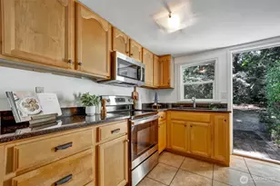 13753 Stone Ave N, Seattle, WA 98133 - Photo 15