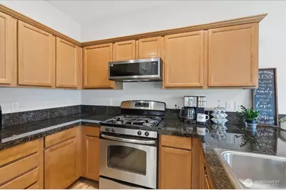 2001 5th Avenue NW, Puyallup, WA 98371 - Photo 9