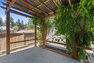 1709 202 St E, Spanaway, WA 98387 - Photo 37