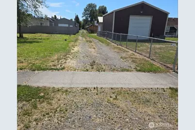 105 SW 3rd Street, South Prairie, WA 98385 - Photo 7