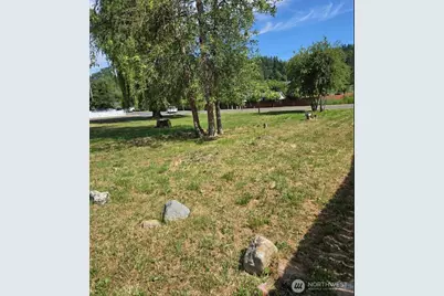105 SW 3rd Street, South Prairie, WA 98385 - Photo 5