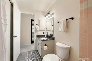 8720 Phinney Ave N, Seattle, WA 98103 - Photo 23