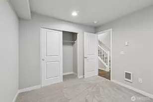 615 238th St SE, Bothell, WA 98021 - Photo 5